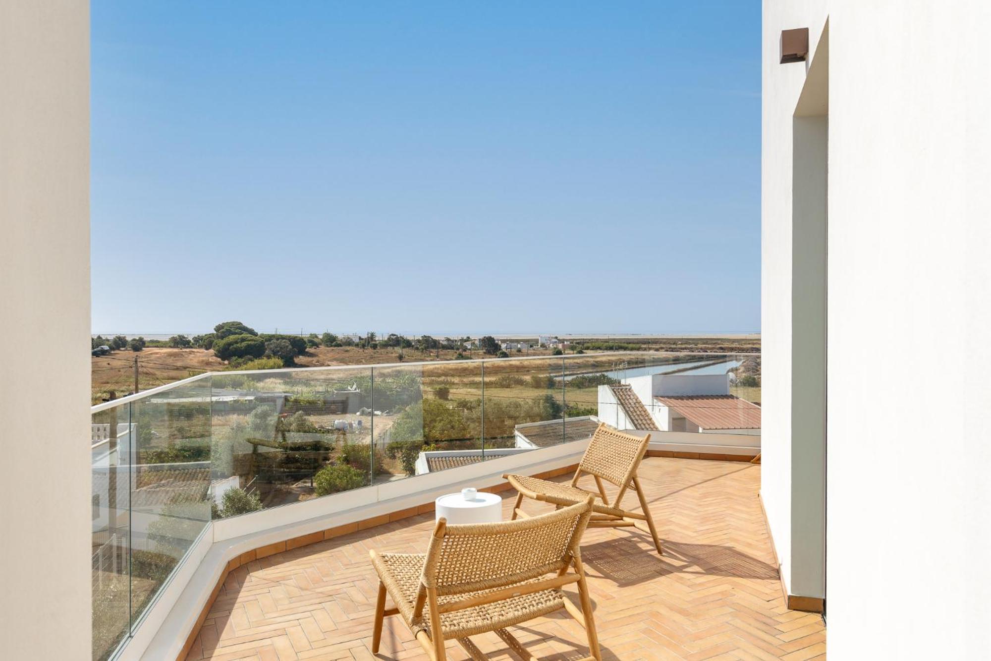 Villa Loreto Fuzeta Rum bild